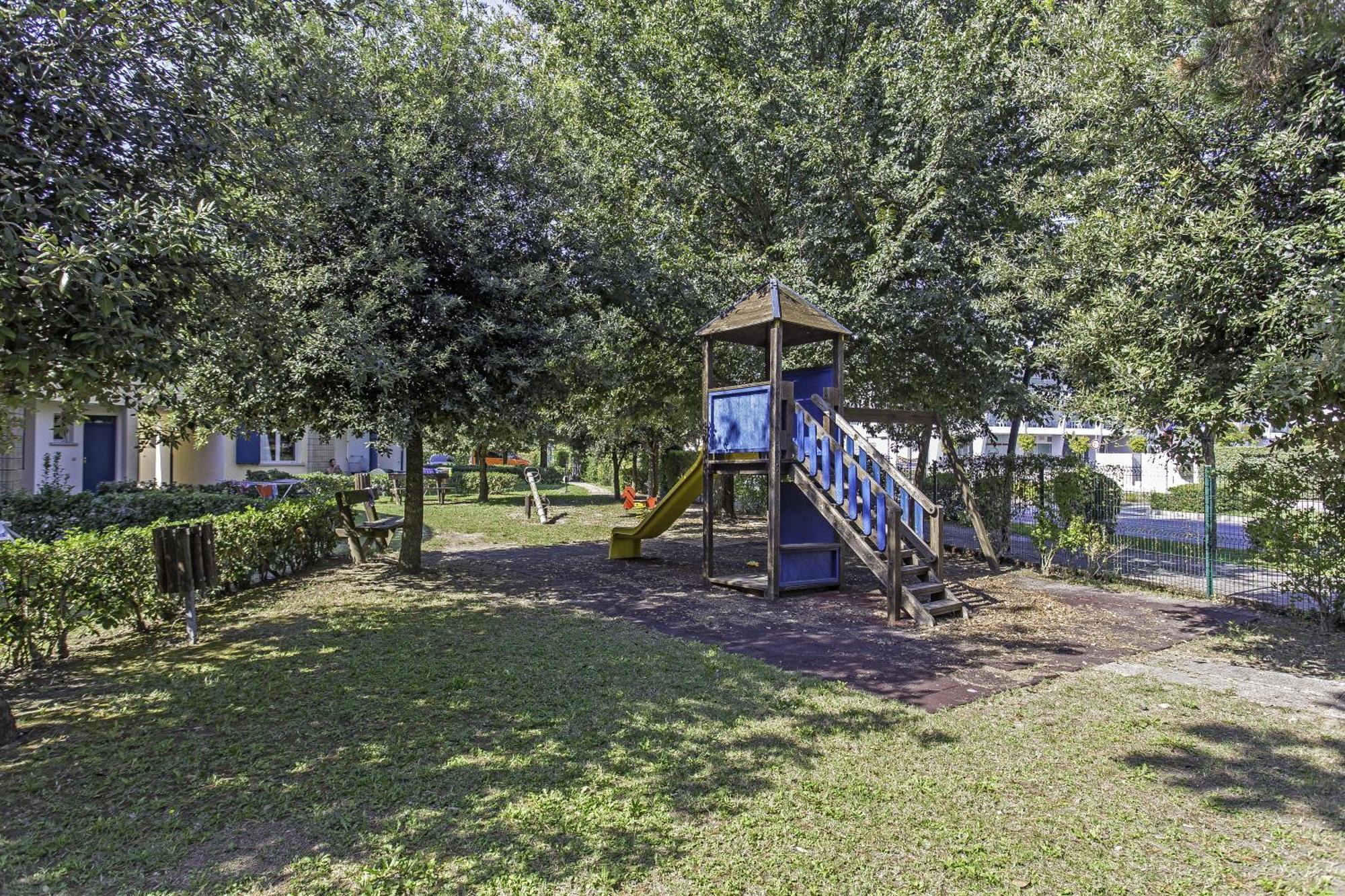 Girasoli Bibione Exteriör bild